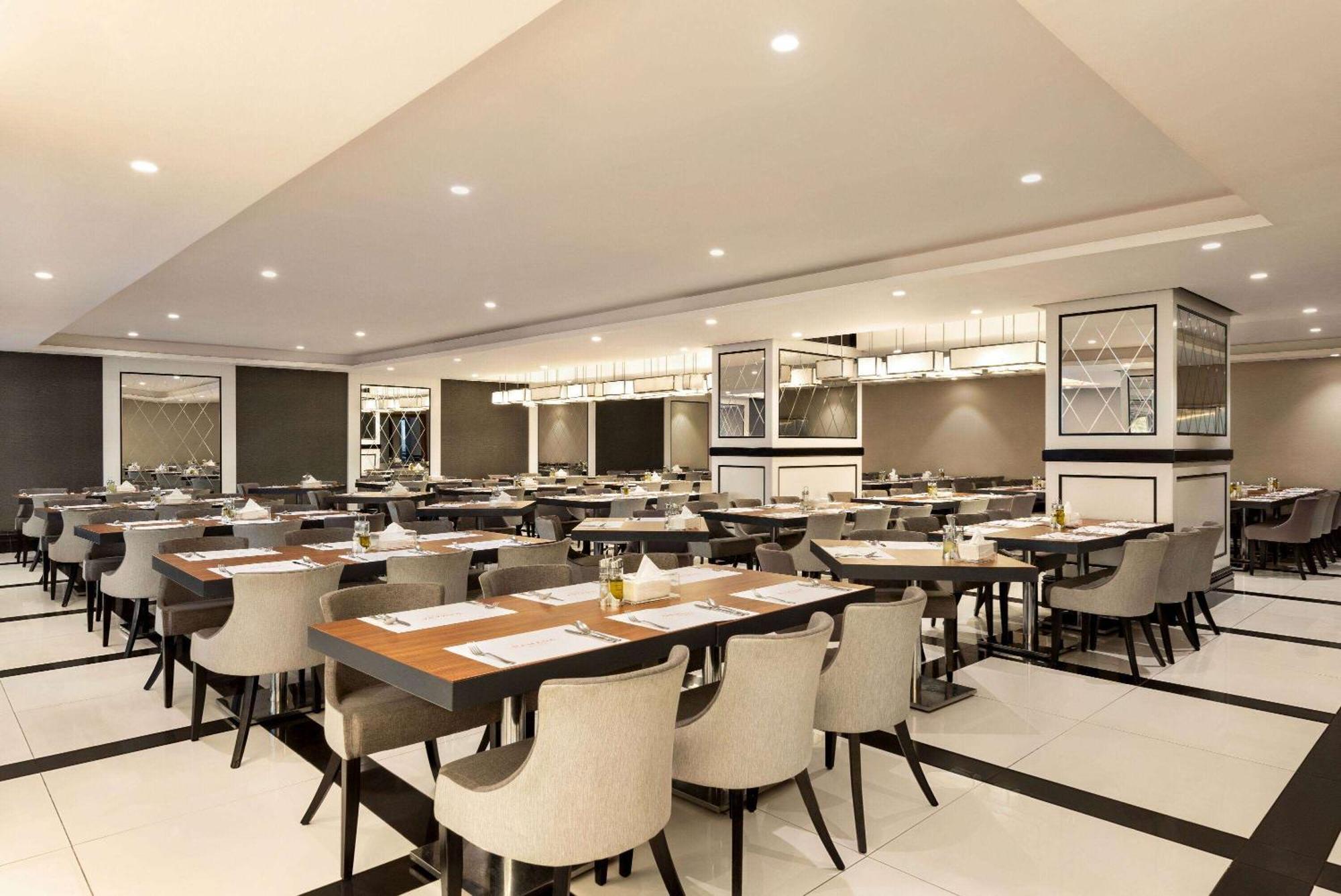 فندق Ramada By Wyndham Makkah Zad Al Rawda مكة المظهر الخارجي الصورة